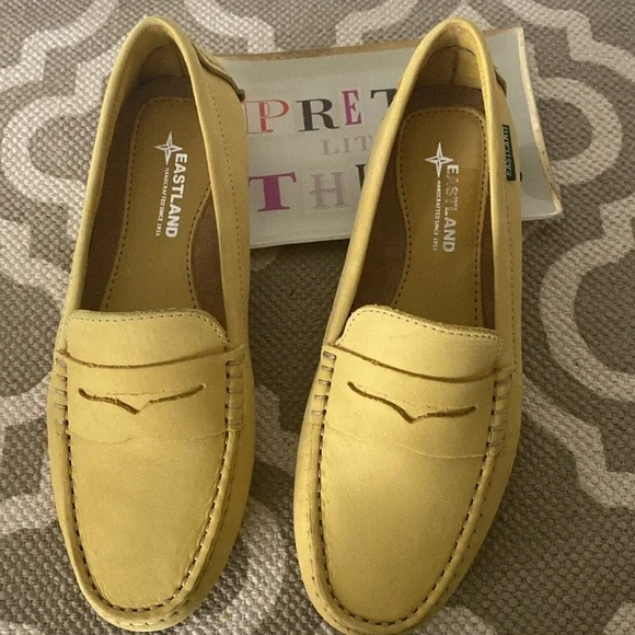“Eastland” Patricia penny loafer driving moc; yellow nubuc; size 7; NWOT - Picture 9 of 13